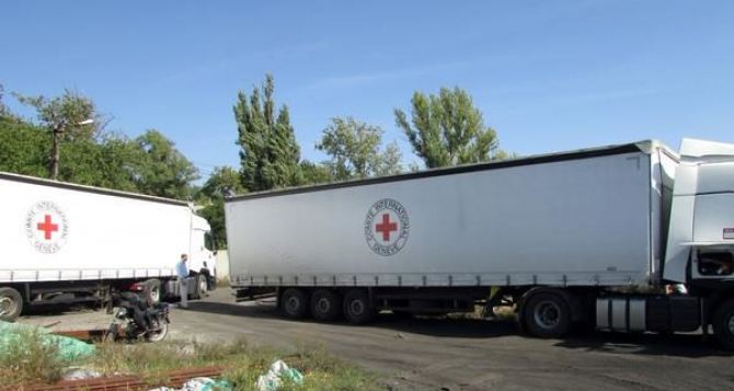 Красный Крест направил в самопровозглашенную ДНР стройматериалы