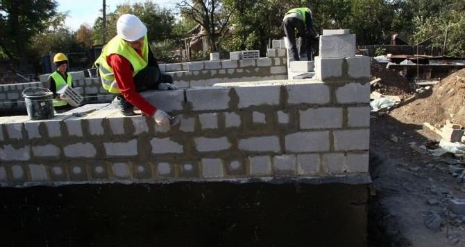 В Луганске в 1,5 раза увеличился объем строительных работ