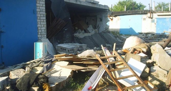 В Северодонецке от взрыва в гараже пострадал мужчина (фото)