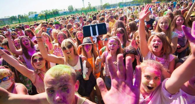 В Луганске пройдет молодежный фестиваль красок