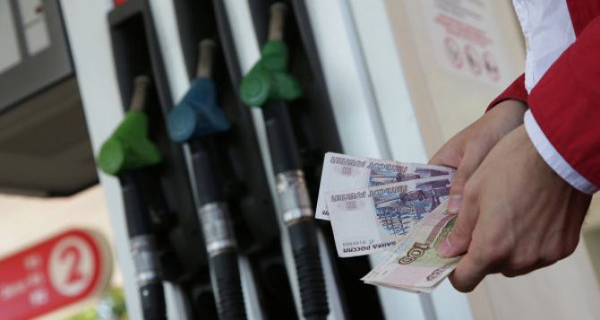 Сколько стоит бензин и дизтопливо в Луганске?