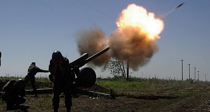 На луганском направлении не умолкали минометы. — Сводки военных