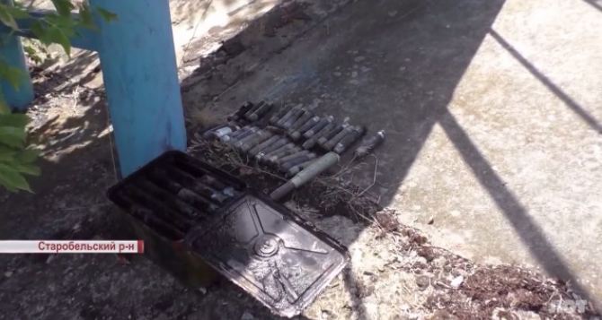 В водохранилище под Старобельском обнаружили 14 ящиков с боеприпасами (видео)