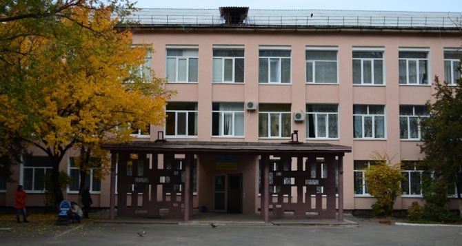 Количество школьников в Луганске увеличилось за год