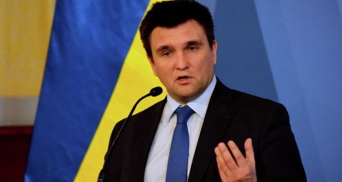 Главный украинский дипломат прокомментировал идею размещения миротворцев на Донбассе