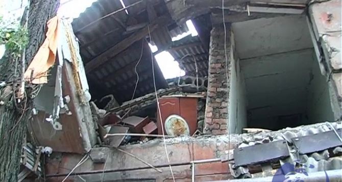 В Перевальске произошел взрыв в многоквартирном доме (фото)