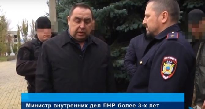 Плотницкий лично выселил министра МВД Корнета из дома в Луганске (видео)