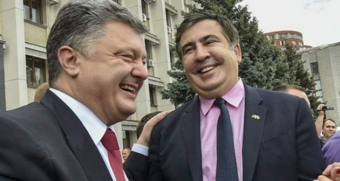 Порошенко может спастись единственным способом — депортировать Саакашвили, — политолог