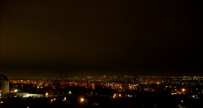 В Луганске в 19.30  жители услышали звук сильного взрыва