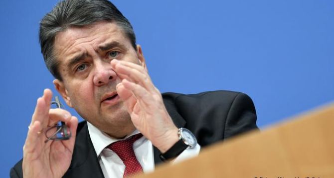 Министр иностранных дел Германии предложил отменять санкции против России поэтапно