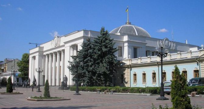 Савченко планировала минометами обрушить купол Верховной Рады и автоматами добить тех, кто выжил, — генпрокурор Луценко