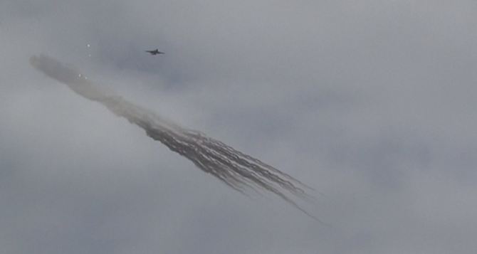 Ангелы смерти. В Донбассе подняли истребительно-бомбардировочную авиацию. Видео