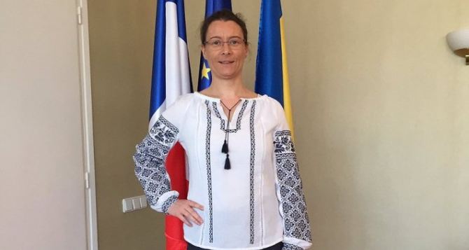 Луганщину посетила посол Франции