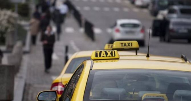 Почему клиенты выбирают «S-taxi» в Киеве?