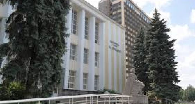 Луганская библиотека организовала познавательную акцию под открытым небом