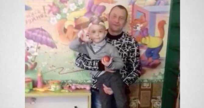 В Сумской области переселенцу-инвалиду из Донецка разорвали рот и бросили под автомобиль из-за того, что он говорит по-русски. Видео