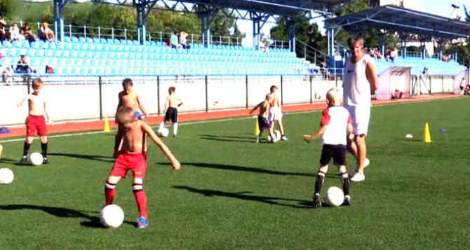 Свыше 7 тысяч юных луганчан посещают спортивные секции