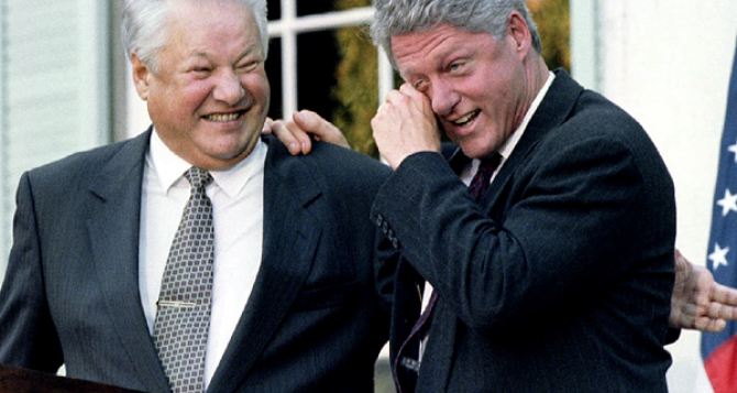 Рассекретили разговоры Ельцина с Клинтоном, где они обсуждали Путина