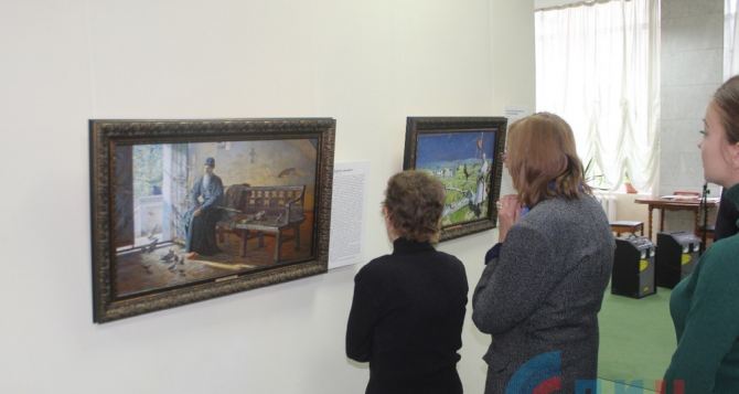 Выставка картин известного российского художника Рыженко открылась в Луганске (ФОТО)