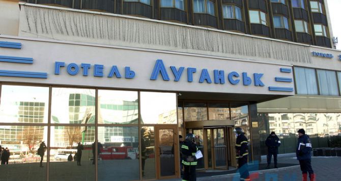 Пожар в 21-этажной гостинице «Луганск» был ликвидирован за час.