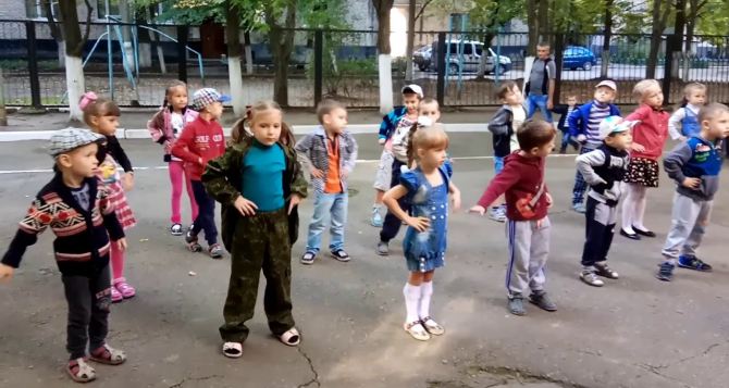 Сокращение очереди в детские сады планируется в ЛНР в новом году