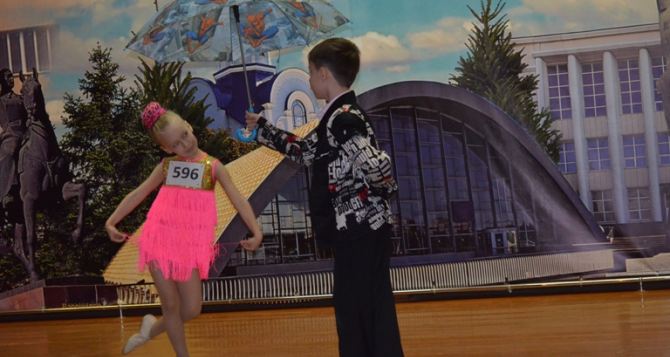 Фестиваль сольного танца прошел в луганской гимназии