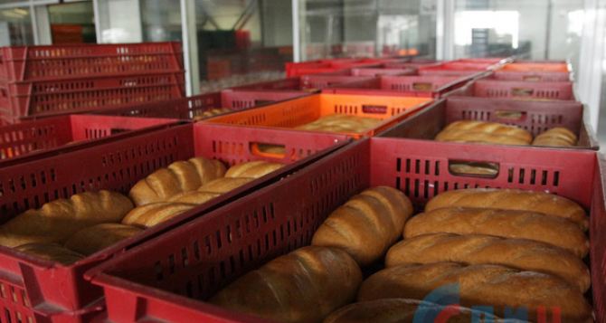 В Луганске борются с подорожанием хлеба. Приняты специальные постановления правительства