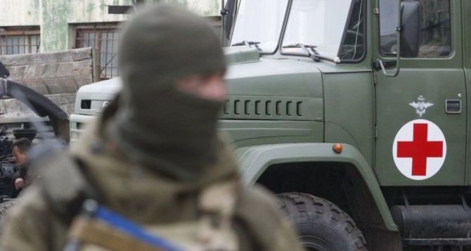 Жителей Луганской области просят пропускать армейские машины с раненными, — командование ОС