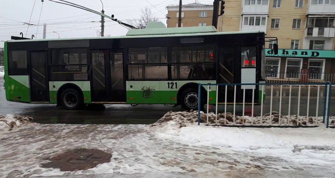 Луганск в скором времени может потерять и троллейбусы