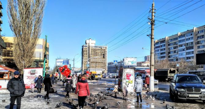 Как выглядит Луганск в первые дни весны 2019 года. ВИДЕО