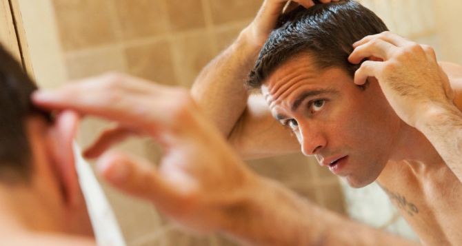Нужен ли мужчине специальный шампунь по уходу за волосами?