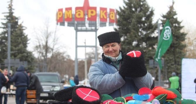В Луганске начали отмечать Масленицу. ФОТО