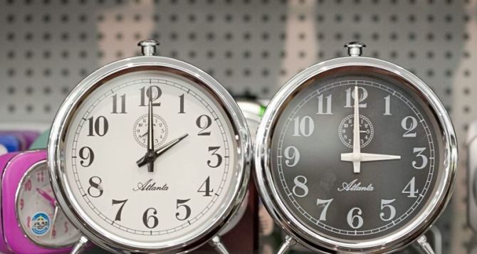 В Украине переведут часы на летнее время в ночь с субботы на воскресенье