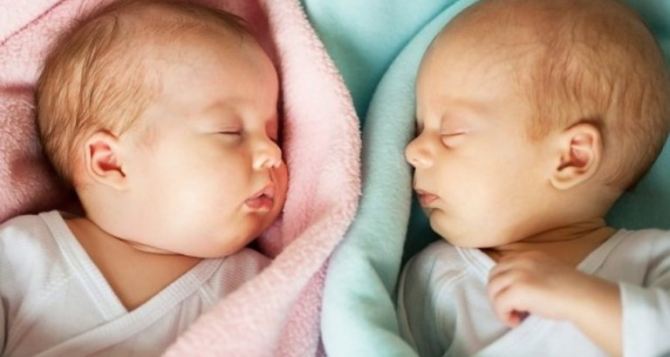 Три двойни родились в Луганске на минувшей неделе