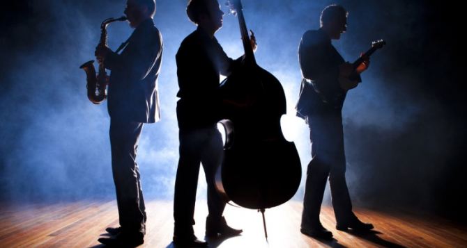 Ансамбль «Combo» приглашает 24 мая на концерт «Джаз в кругу друзей» в филармонию Луганска