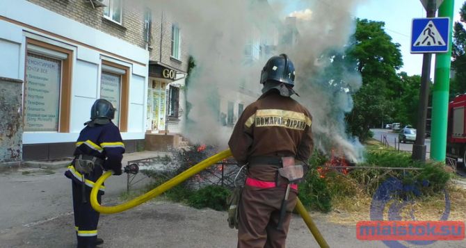 Пожарные оперативно потушили возгорание в центре Луганска