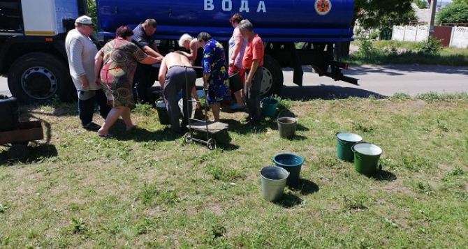 В Луганске будет организован подвоз технической и питьевой воды в случае проблем с водоснабжением. Номера телефонов для заказа