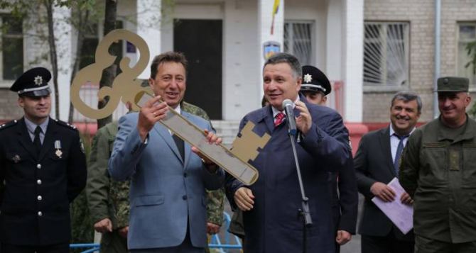 Сегодня решится станет ли Комарницкий губернатором Луганской области
