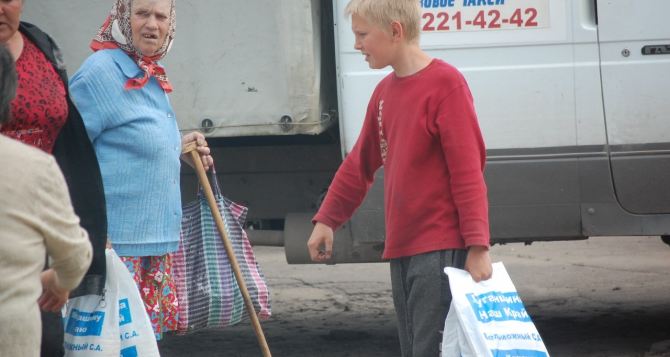 В Луганской области продолжается массовый подкуп избирателей
