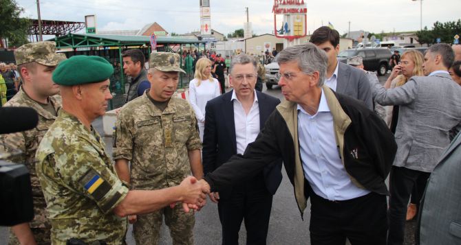 Вчера Волкер посетил Станицу Луганскую