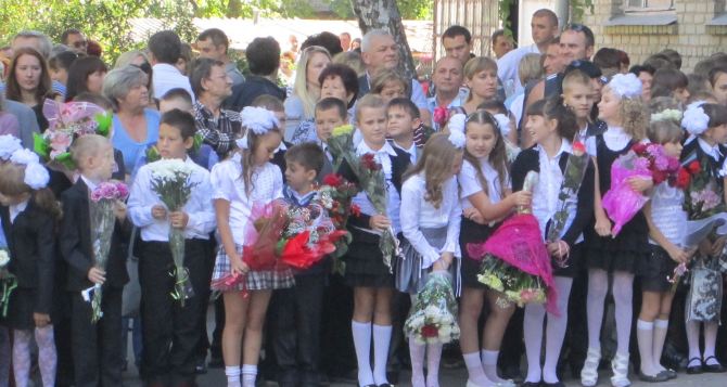 В Луганской области будет 11 русских первых классов и 306 украинских