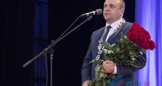 Почетным гражданином Луганска стал ректор медуниверситета