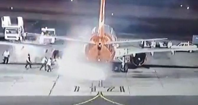 В Египте во время посадки загорелся самолёт с туристами из Восточной Украины