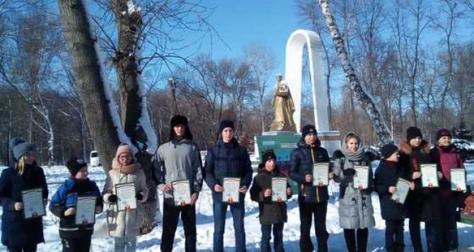 В парке Горького состоялся кросс, посвященный освобождению Луганска. ФОТО