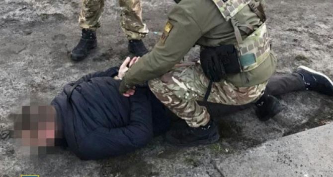 СБУ следили за агентом МГБ ЛНР по всем регионам Украины, а задержать смогли только в Киеве. ФОТО