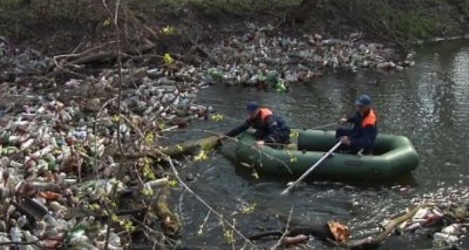 На реке Лугань еще 33 затора, которые могут спровоцировать паводок и подтопления