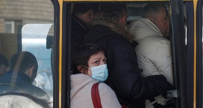 В Луганске заявили, что без защитных масок в общественный транспорт пускать не будут