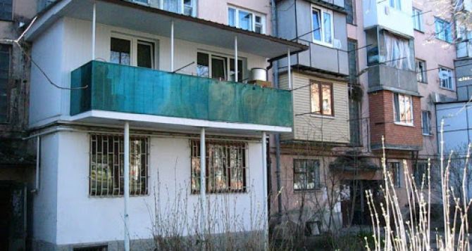 В Луганске решили облегчить легализацию самовольно построенных объектов строительства