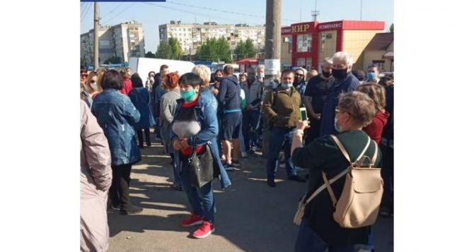 В Лисичанске предприниматели устроили митинг. ФОТО