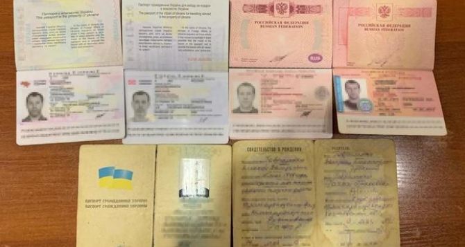 Нарушитель с тремя фамилиями и пятью паспортами